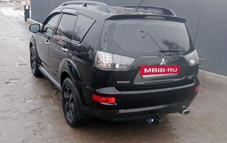 Mitsubishi Outlander III рестайлинг 3, 2010 год, 1 150 000 рублей, 4 фотография