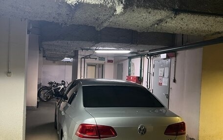 Volkswagen Passat B7, 2011 год, 780 000 рублей, 3 фотография