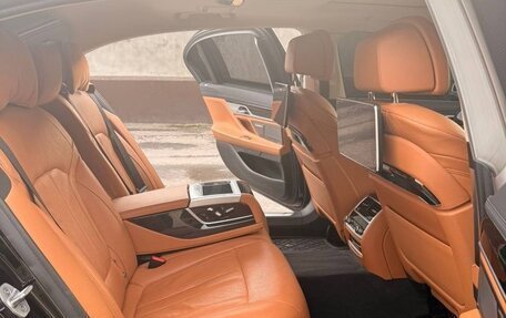 BMW 7 серия, 2020 год, 6 000 000 рублей, 12 фотография