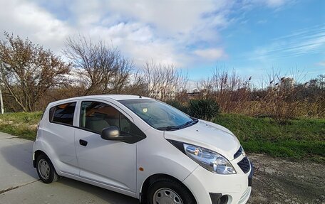 Chevrolet Spark III, 2012 год, 630 000 рублей, 2 фотография