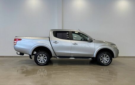 Mitsubishi L200 IV рестайлинг, 2015 год, 1 900 000 рублей, 11 фотография