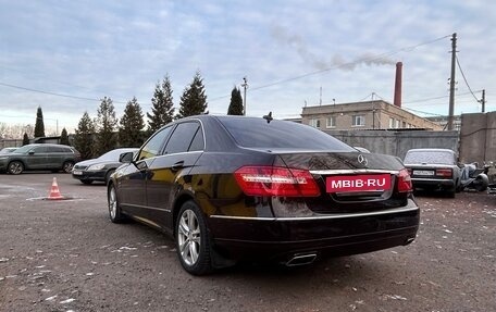 Mercedes-Benz E-Класс, 2012 год, 1 400 000 рублей, 4 фотография