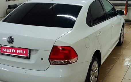 Volkswagen Polo VI (EU Market), 2014 год, 730 000 рублей, 2 фотография