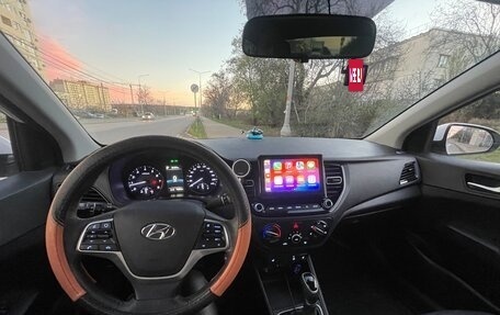 Hyundai Solaris II рестайлинг, 2021 год, 1 600 000 рублей, 14 фотография