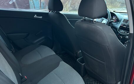 Hyundai Solaris II рестайлинг, 2011 год, 610 000 рублей, 6 фотография