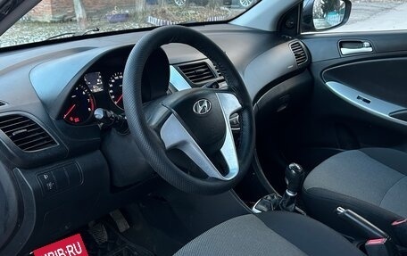 Hyundai Solaris II рестайлинг, 2011 год, 610 000 рублей, 5 фотография