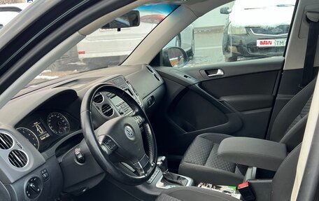 Volkswagen Tiguan I, 2010 год, 910 000 рублей, 2 фотография