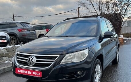 Volkswagen Tiguan I, 2010 год, 910 000 рублей, 4 фотография