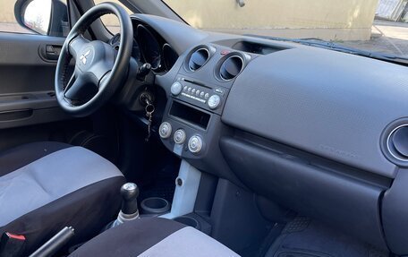 Mitsubishi Colt VI рестайлинг, 2006 год, 385 000 рублей, 4 фотография