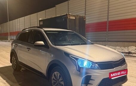 KIA Rio IV, 2022 год, 1 650 000 рублей, 2 фотография