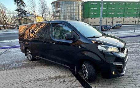 Peugeot Traveller I, 2019 год, 2 890 000 рублей, 6 фотография