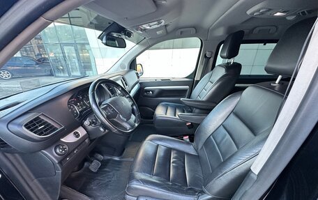 Peugeot Traveller I, 2019 год, 2 890 000 рублей, 10 фотография