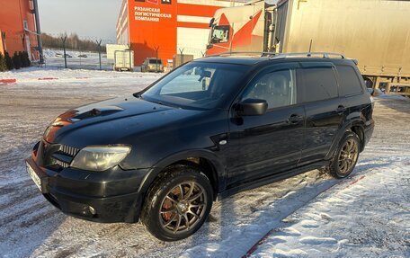 Mitsubishi Outlander III рестайлинг 3, 2005 год, 650 000 рублей, 2 фотография