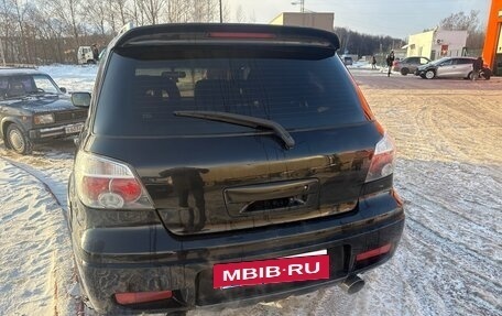 Mitsubishi Outlander III рестайлинг 3, 2005 год, 650 000 рублей, 3 фотография