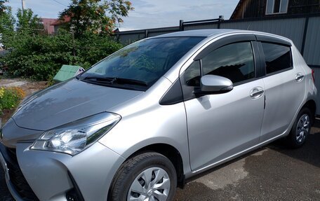 Toyota Vitz, 2017 год, 1 050 000 рублей, 5 фотография