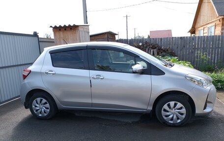 Toyota Vitz, 2017 год, 1 050 000 рублей, 6 фотография