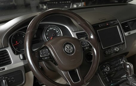 Volkswagen Touareg III, 2013 год, 1 950 000 рублей, 3 фотография