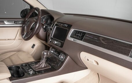 Volkswagen Touareg III, 2013 год, 1 950 000 рублей, 4 фотография