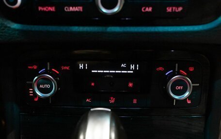 Volkswagen Touareg III, 2013 год, 1 950 000 рублей, 13 фотография