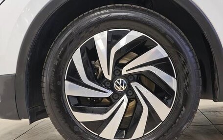 Volkswagen Tiguan II, 2022 год, 2 860 000 рублей, 10 фотография