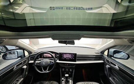 Volkswagen Tiguan II, 2022 год, 2 860 000 рублей, 11 фотография