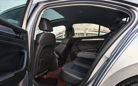 Skoda Superb III рестайлинг, 2022 год, 2 590 000 рублей, 13 фотография