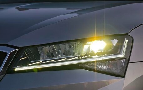 Skoda Superb III рестайлинг, 2022 год, 2 590 000 рублей, 10 фотография