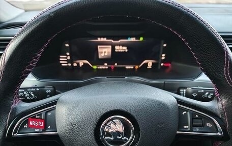 Skoda Superb III рестайлинг, 2022 год, 2 590 000 рублей, 15 фотография