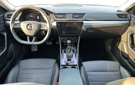 Skoda Superb III рестайлинг, 2022 год, 1 657 000 рублей, 7 фотография