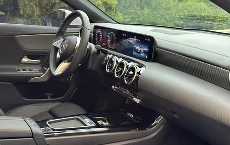 Mercedes-Benz A-Класс, 2024 год, 2 950 000 рублей, 9 фотография