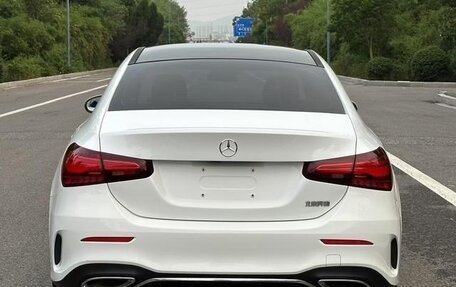 Mercedes-Benz A-Класс, 2024 год, 2 950 000 рублей, 4 фотография