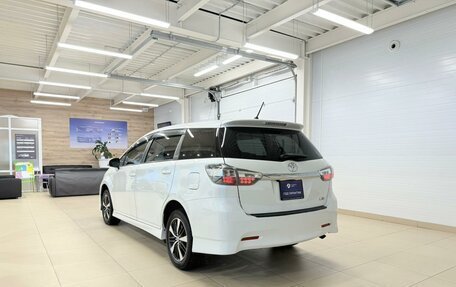 Toyota Wish II, 2012 год, 1 499 999 рублей, 4 фотография