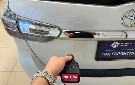 Toyota Wish II, 2012 год, 1 499 999 рублей, 25 фотография