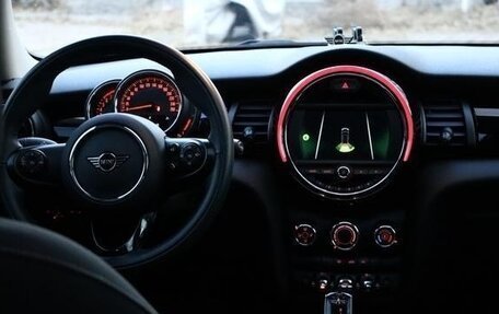 MINI Hatch, 2021 год, 1 700 000 рублей, 15 фотография