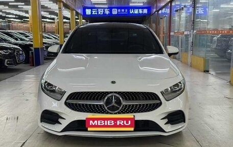 Mercedes-Benz A-Класс, 2022 год, 2 180 999 рублей, 6 фотография