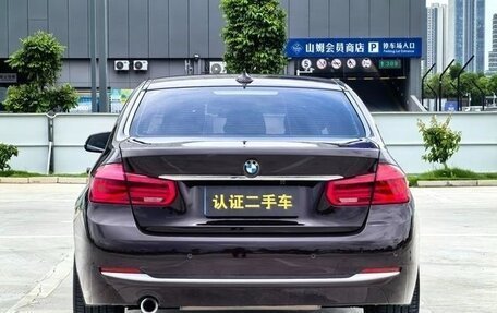 BMW 3 серия, 2018 год, 1 530 000 рублей, 6 фотография