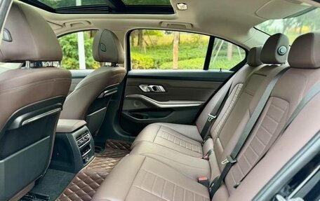 BMW 3 серия, 2021 год, 3 000 000 рублей, 8 фотография