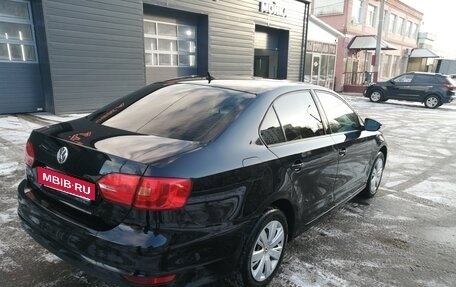 Volkswagen Jetta VI, 2012 год, 900 000 рублей, 3 фотография