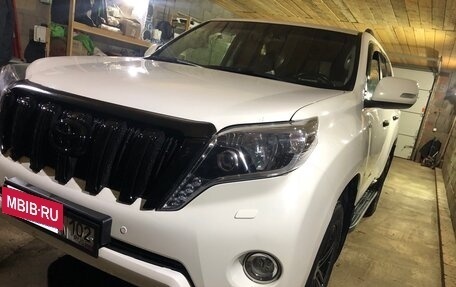 Toyota Land Cruiser Prado 150 рестайлинг 2, 2013 год, 3 390 000 рублей, 2 фотография