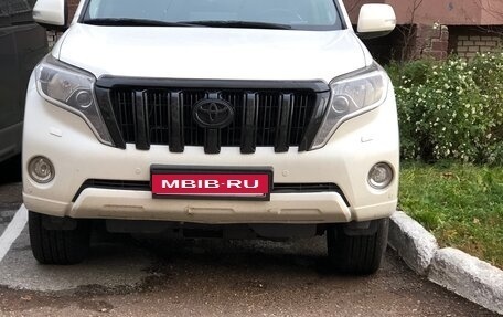 Toyota Land Cruiser Prado 150 рестайлинг 2, 2013 год, 3 390 000 рублей, 7 фотография