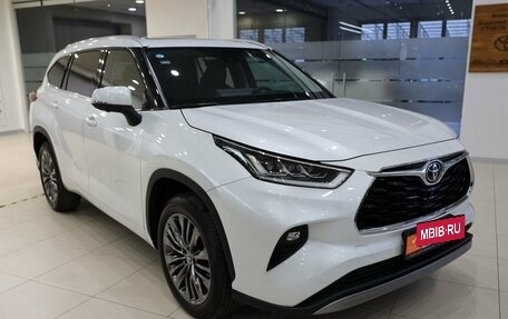 Toyota Highlander, 2025 год, 6 050 000 рублей, 3 фотография