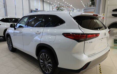 Toyota Highlander, 2025 год, 6 050 000 рублей, 7 фотография