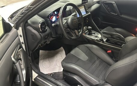 Nissan GT-R, 2022 год, 19 990 000 рублей, 7 фотография