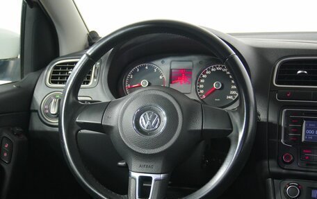 Volkswagen Polo VI (EU Market), 2013 год, 801 000 рублей, 17 фотография
