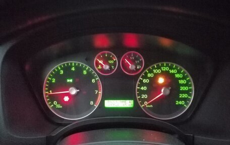 Ford Focus II рестайлинг, 2006 год, 310 000 рублей, 6 фотография