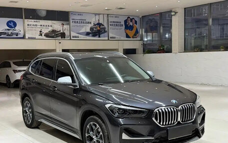 BMW X1, 2022 год, 1 950 001 рублей, 3 фотография