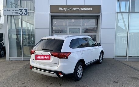 Mitsubishi Outlander III рестайлинг 3, 2018 год, 1 890 000 рублей, 4 фотография