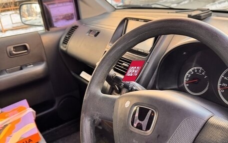 Honda Mobilio Spike I рестайлинг, 2005 год, 500 000 рублей, 14 фотография