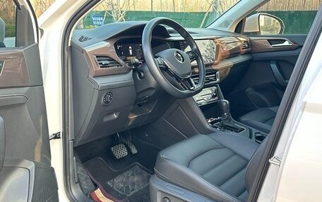 Volkswagen Tharu, 2022 год, 2 329 000 рублей, 9 фотография