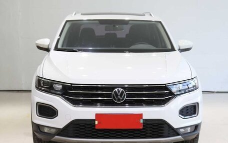 Volkswagen T-Roc I, 2022 год, 1 508 000 рублей, 3 фотография